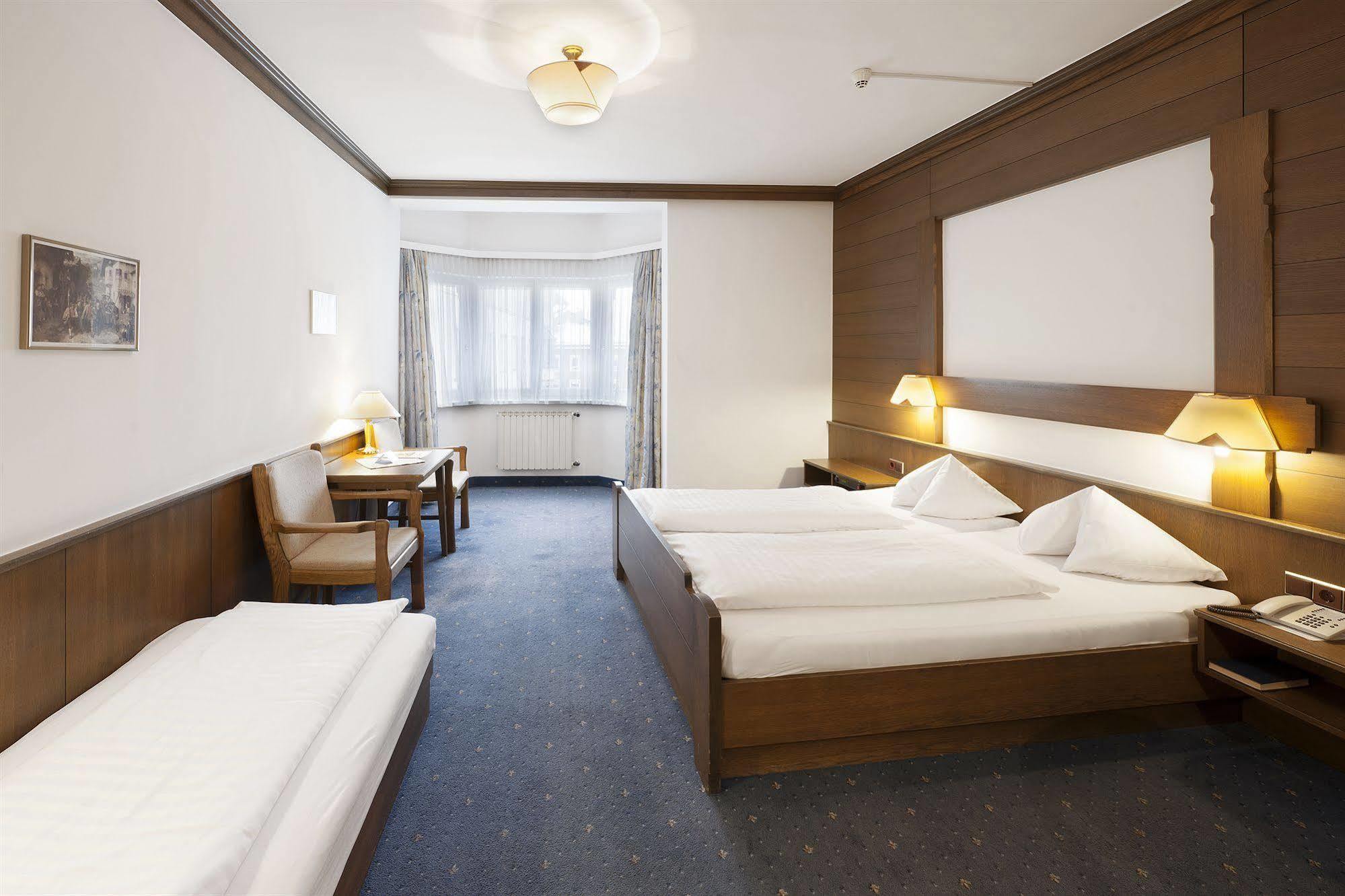 Hotel Goldener Loewe Kufstein Esterno foto