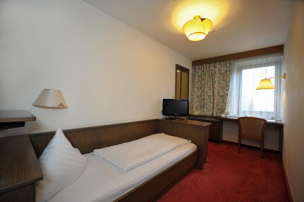 Hotel Goldener Loewe Kufstein Camera foto