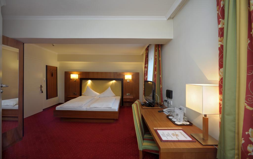 Hotel Goldener Loewe Kufstein Camera foto